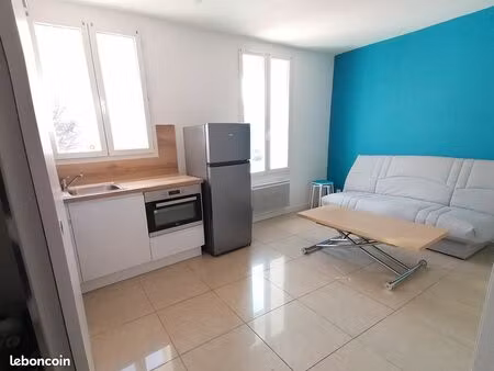 studio meublé 20m² entièrement rénové centre-ville gardanne