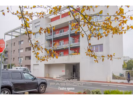 royan - appartement t3loue dans residence securisee