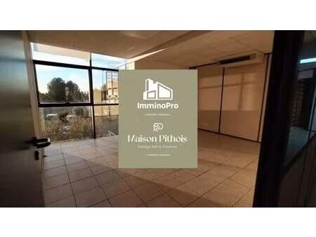 location bureaux 118 m²