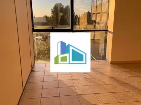 location bureaux ollioules 83190 118m²