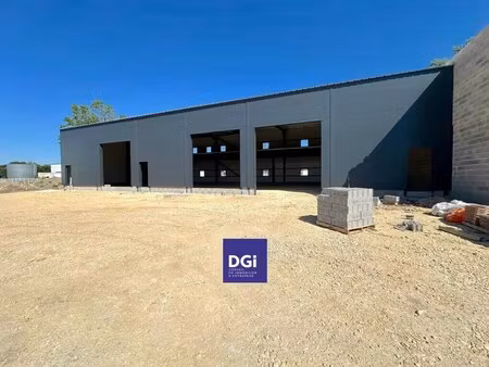 location local d’activités nimes 30000 195m² à 585m²