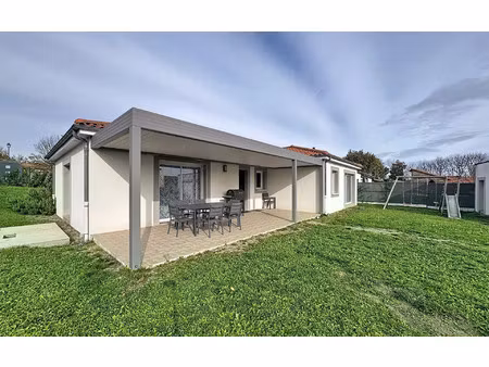 maison marsat 125.72 m² t-5 à vendre  429 000 €
