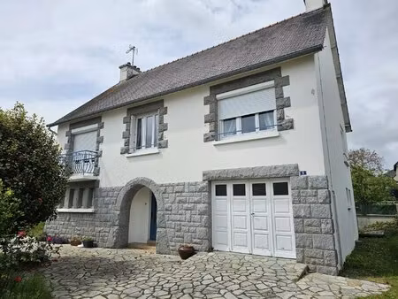 pavillon a deux pas du centre