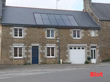 maison de village à vendre - 137m² – à 15 min de fougères – beau potentiel.