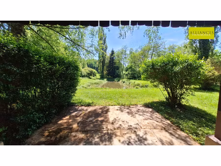 étang de loisirs sur parcelle de 2 067 m2