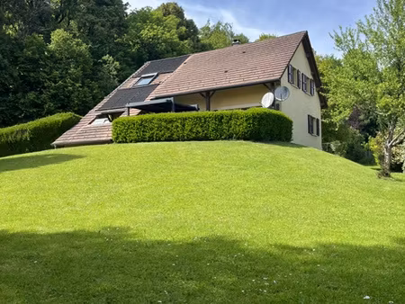 belle maison f7 dans un cadre magnifique