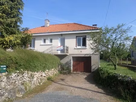 lussac-les-châteaux !! la coquette !!