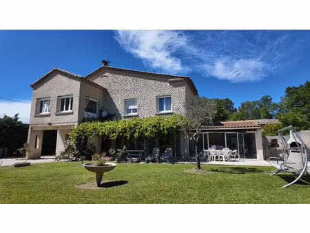 maison familiale dans un charmante village provençale
