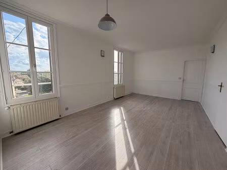 appartement 2 pièces - chatou - rue des landes