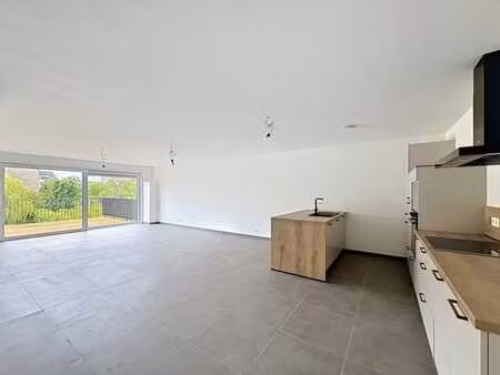 magnifique loft avec terrasse sis au coeur de beauraing