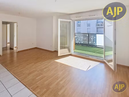 appartement sainte luce sur loire 3 pièces