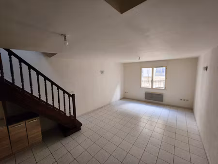 pezenas centre triplex