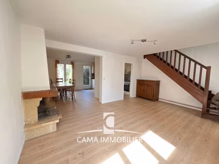 rare à buc. a louer maison entièrement rénovée  3 chambres a