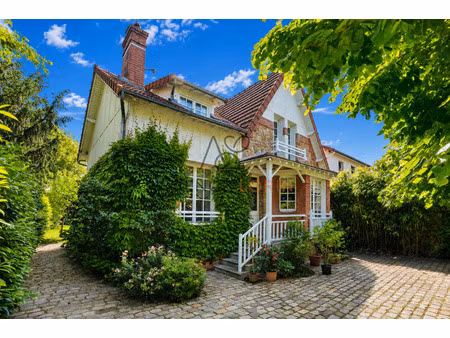 maison le pecq - 207 m2 - 8 pièces