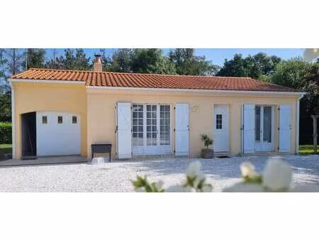 vente maison à la garnache (85710) : à vendre / 66m² la garnache