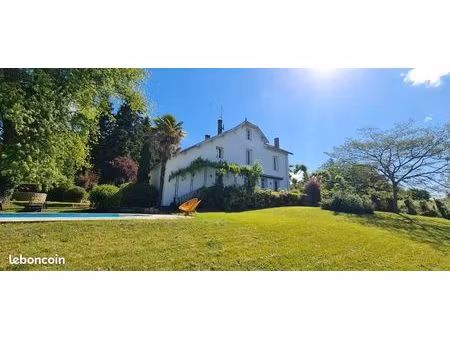 propriété 7 pièces 180 m²