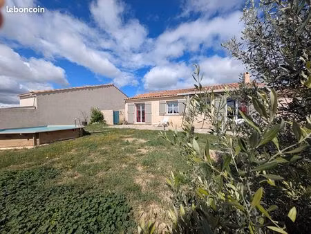 villa 5 pièces 100 m²
