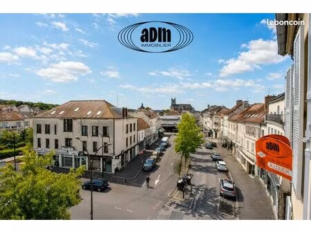 studio 1 pièce 24 m²
