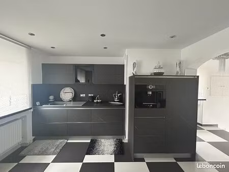 maison 6 pièces 135 m²