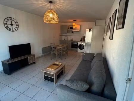 t3 meublé 55 m² – prêt à vivre – parking inclus – poitiers