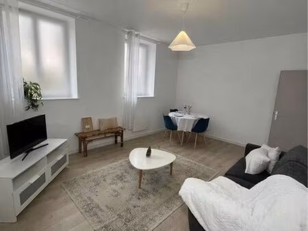 proche saverne – t2 meublé 40 52 m²  rénové  place de parking