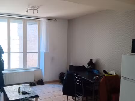 ? appartement meublé 3 pièces – centre joigny – 2 chambres