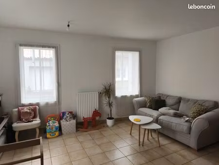 maison 3 pièces 65 m²