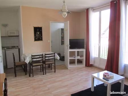 studio meublé