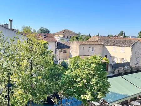 appartement 4 pièces 157 m²