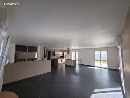 magnifique maison de plain-pied contemporaine 128 m² – grande pièce de vie – suite parenta