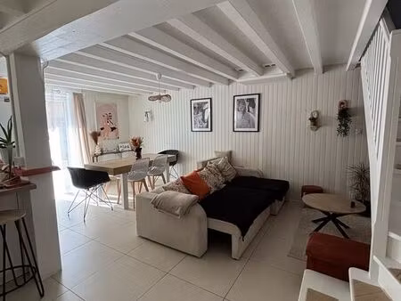 maison de village sarcey