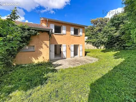 maison 5 pièces 105 m²