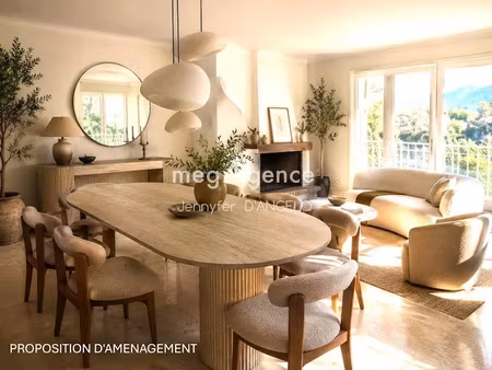 vente villa 8 pièces 234 m² à sanary-sur-mer (83110)  1 400 000 €