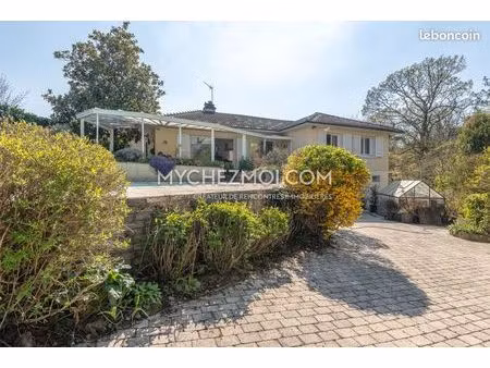 maison 8 pièces 200 m²