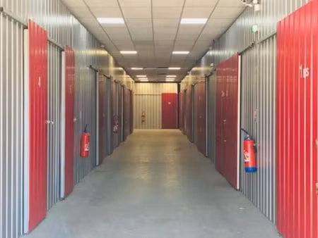 garage/box 2 m² saint priest