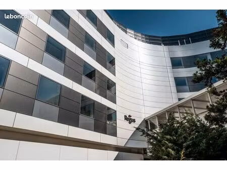 bureau privé à louer pour 1 personnes à lyon  saint exupéry airport colombier-saugnieu