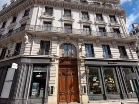 bureaux 66 m²