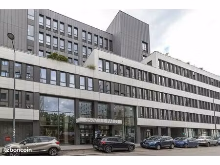 bureau privé à louer pour 1 personnes à villeurbanne  tête d'or villeurbanne
