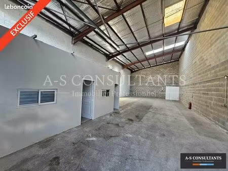 local d'activite 215 m² decines charpieu