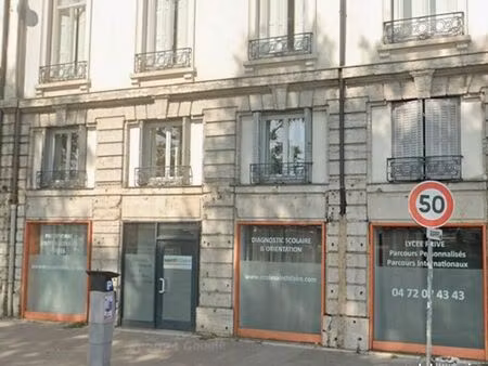 local commercial 116 m²