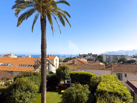 location appartement 1 pièce 34 m² à cannes (06400)
