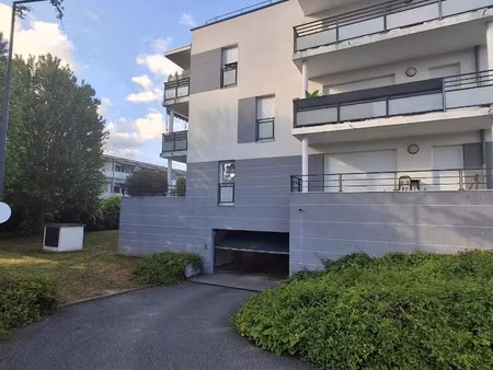 location garage à saint-genis-pouilly (01630)