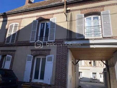 maison de 261 m² à dreux