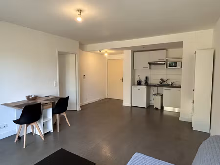 a louer t2 meuble balcon et parking fargues saint hilaire