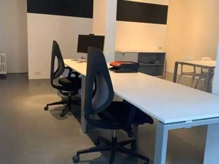 louise / flagey - bureau rénové de 49 m²