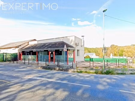 location commerce saclas 91690 118m²
