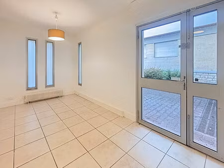 location local commercial 3 pièces  74.91m²  palaiseau