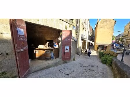 local commercial de caractère au cœur de sarlat-la-canéda