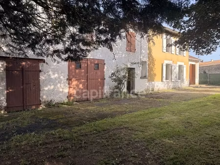 maison à renover avec dépendances  marsais