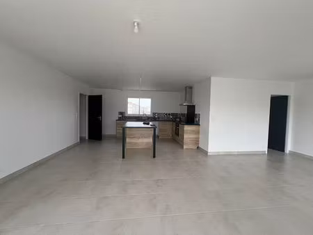 maison mougon 5 pièce(s) 131.79 m2